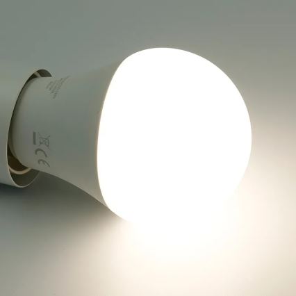 LED RGBW Reguliuojama lemputė A60 E27/9W/230V 2700-6500K Wi-Fi Tuya