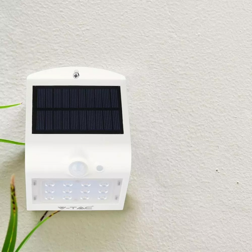 LED Saulės energija įkraunamas sieninis šviestuvas su judesio jutikliu LED/1 5W/3,7V IP65