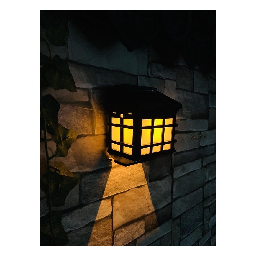 LED saulės energija maitinamas sieninis šviestuvas su sutemų jutikliu LED/1,2 V 600 mAh IP44