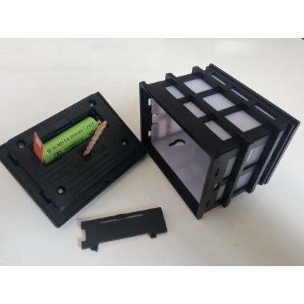 LED saulės energija maitinamas sieninis šviestuvas su sutemų jutikliu LED/1,2 V 600 mAh IP44