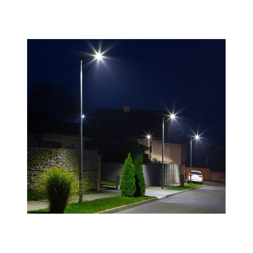 LED Saulės gatvės šviestuvas su jutikliu STREET LED/15W/7,4V 4000K IP65 5400 mAh