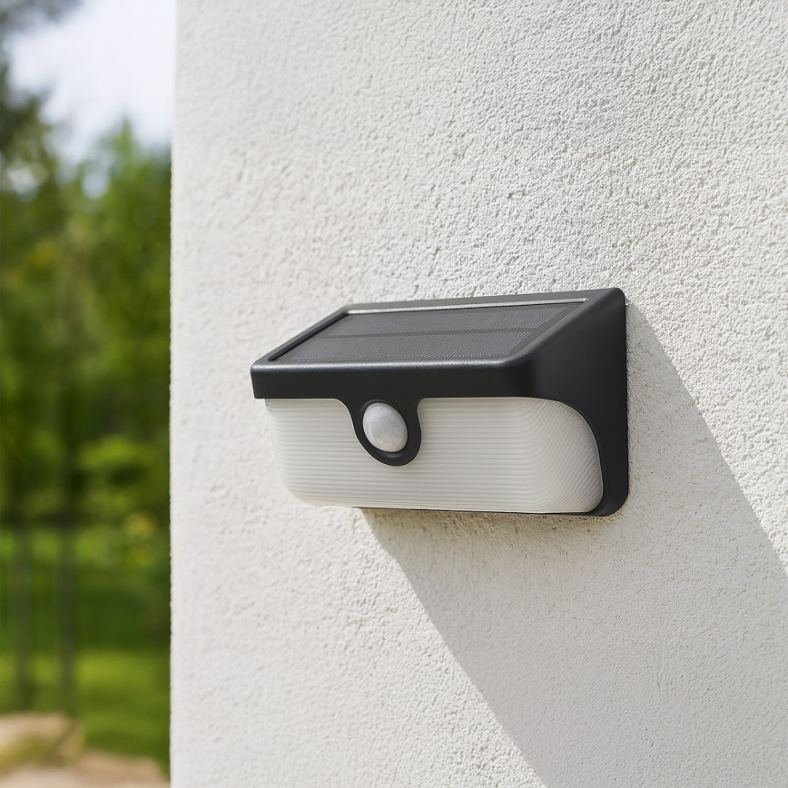 LED saulės sieninis šviestuvas su jutikliu LINK LED/5W/3,7V IP65 juodas