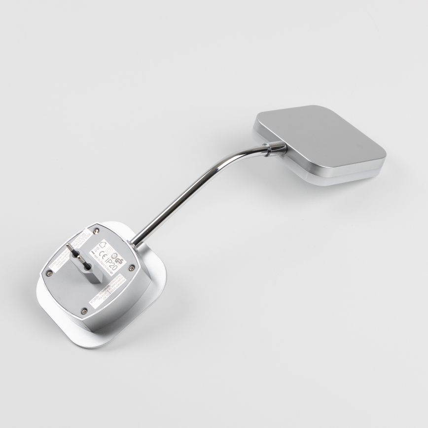 LED sieninė kištukinė lempa LED/3,2W/230V blizgus chromas