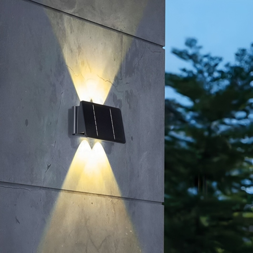 LED sieninis šviestuvas, įkraunamas saulės energija 4xLED/1,5W/3,7V 1500 mAh IP54 juoda