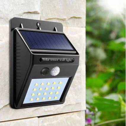 LED sieninis šviestuvas su jutikliu, įkraunamas saulės energija LED/0,55W/3,7V 1200 mAh IP65