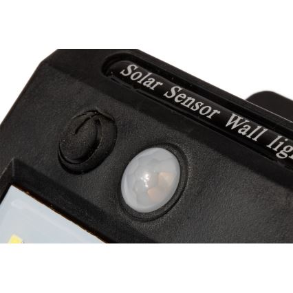 LED sieninis šviestuvas su jutikliu, įkraunamas saulės energija LED/0,55W/3,7V 1200 mAh IP65
