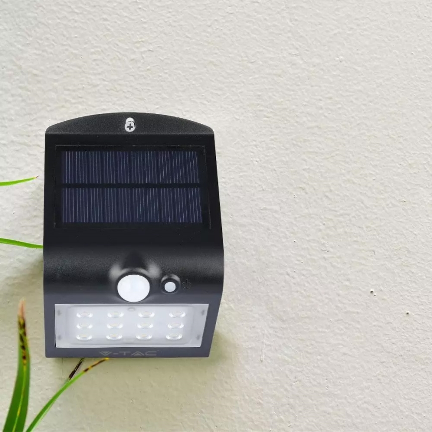 LED sieninis šviestuvas su jutikliu, įkraunamas saulės energija LED/1.5W/3,7V IP65 1200 mAh