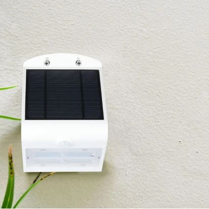 LED sieninis šviestuvas su jutikliu, įkraunamas saulės energija LED/3W/3,7V 3000/4000K IP65 2000 mAh balta