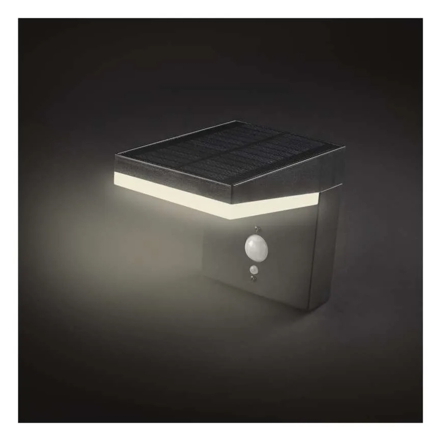 LED sieninis šviestuvas su jutikliu, įkraunamas saulės energija LED/4,4W/3,7V 2200 mAh IP44