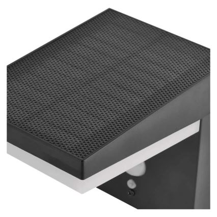 LED sieninis šviestuvas su jutikliu, įkraunamas saulės energija LED/4,4W/3,7V 2200 mAh IP44
