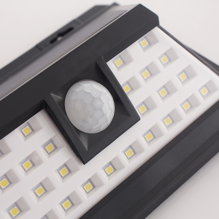 LED sieninis šviestuvas su jutikliu, įkraunamas saulės energija LED/5W/3,7V 1800 mAh IP65