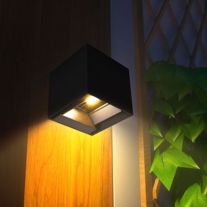 LED sieninis šviestuvas su jutikliu, įkraunamas saulės energija LED/9W/3,7V 3000/4000/5000K 2600 mAh IP65 juoda