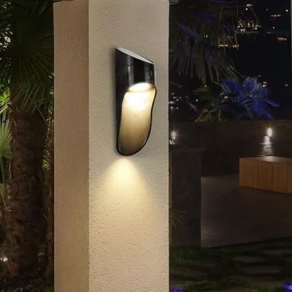 LED sieninis šviestuvas su jutikliu, įkraunamas saulės energija PALESA LED/1W/3,7V IP65 1800 mAh juoda