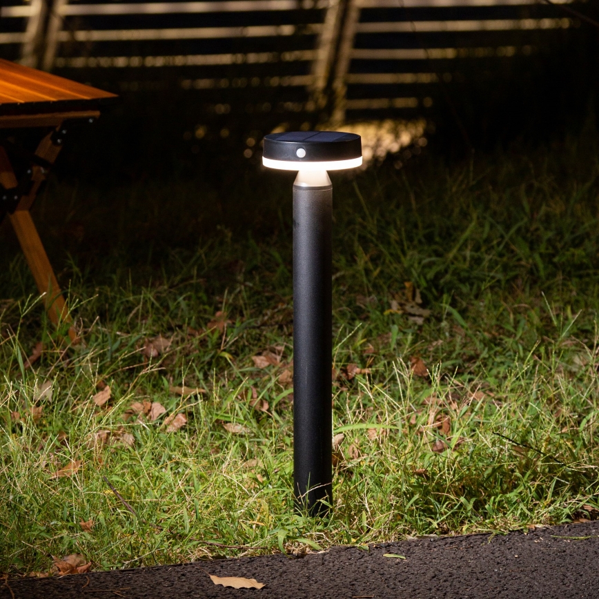 LED šviestuvas, įkraunamas saulės energija su jutikliu GWINEA LED/4,5W/3,7V 2000 mAh 50 cm IP44 juoda