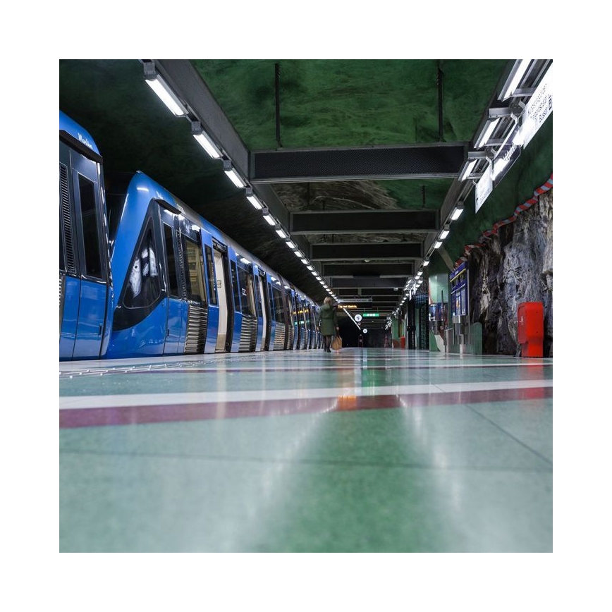 LED šviestuvas po spintelėmis LED/40W/230V 3000K 116 cm