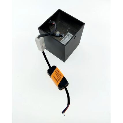 LED taškinis šviestuvas LED/5W/230V 3000/4000/6400K 7,5x7,5 cm juodas