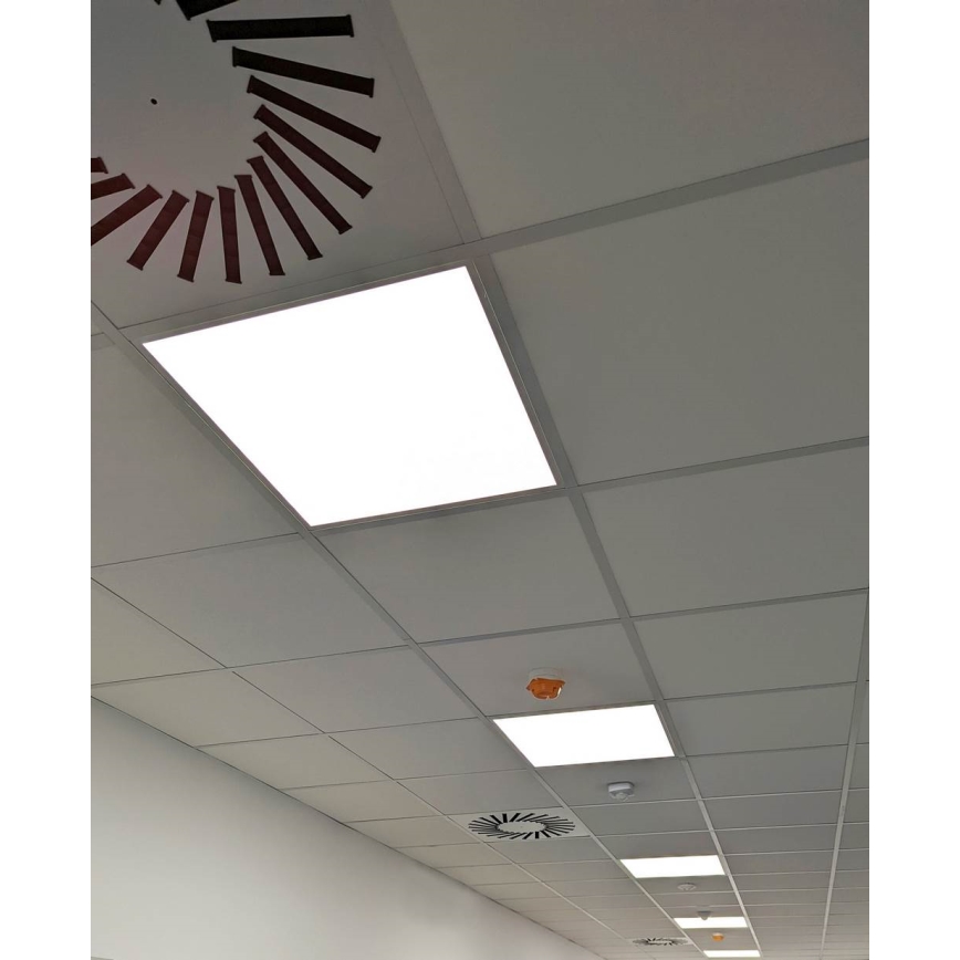 Dimeriuojamas vonios kambario įleidžiamas lubų LED panelis STELLA LED/28/32/36/40W/230V 59,5x59,5 cm CRI 90 IP44 balta