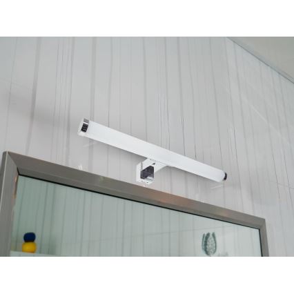 LED Vonios veidrodžio apšvietimas LED/8W/230V 30 cm IP44 blizgus chromas