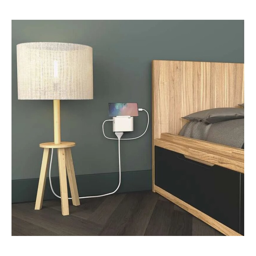 Legrand 049401 - Kištukinio lizdo skirstytuvas 2Z Tipas C + USB-A + USB-C balta