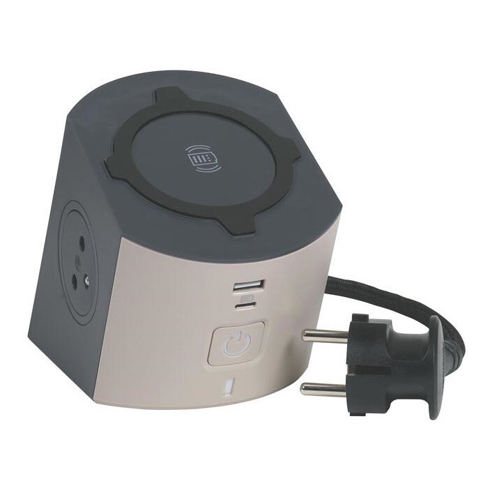 Legrand 049402 - Kištukinio lizdo skirstytuvas su jungikliu 2Z Tipas E + USB-A + USB-C ir belaidis įkrovimas 10W 2m ruda