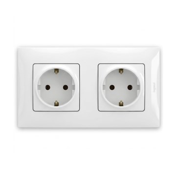 Legrand - Dviguba namams skirta SCHUKO rozetė su rėmeliu NILOE 250V balta