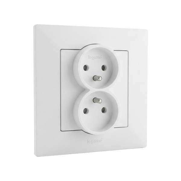 Legrand - Dviguba namų elektros rozetė su rėmeliu NILOE STEP 250V balta