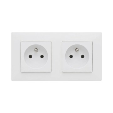 Legrand - Dviguba namų rozetė su rėmeliu NILOE STEP 250V balta
