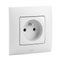 Legrand - Sieninė rozetė su rėmeliu NILOE 250V balta