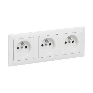 Legrand - Triguba namų rozetė su rėmeliu SUNO 250V balta