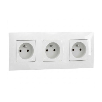 Legrand - Trigubas namų elektros lizdas su rėmeliu NILOE 250V baltas