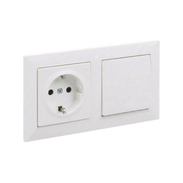 Legrand - vienpolinis jungiklis Nr. 1 ir namų SCHUKO lizdas su rėmeliu SUNO 250V baltas