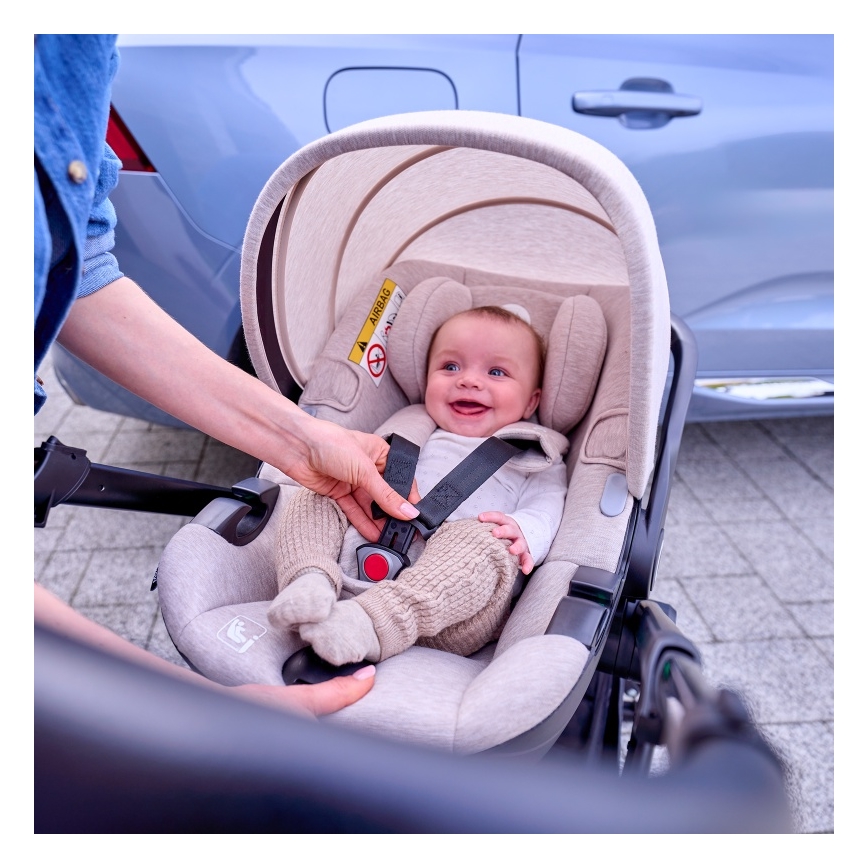 Lionelo - Automobilinė kėdutė MOXIE i-Size 40-87 cm smėlio spalvos