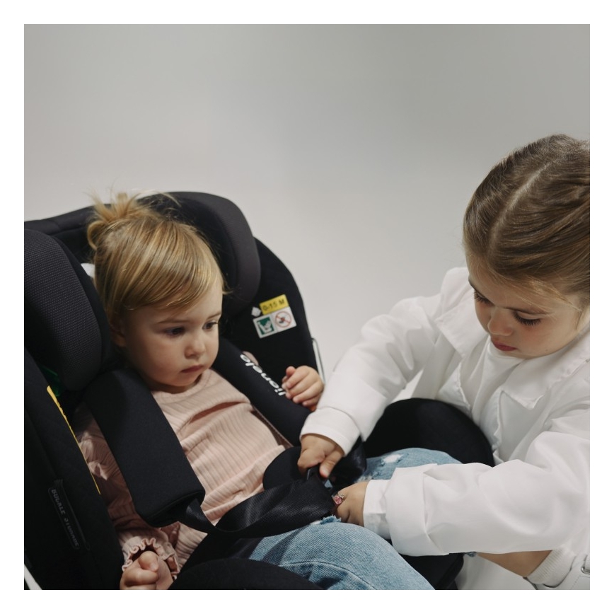 Lionelo - Pasukama automobilinė kėdutė su baze ANTOON PLUS i-Size 40-105 cm Juodas Oniksas