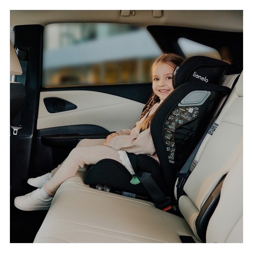 Lionelo - Vaikiška automobilinė kėdutė IGO i-Size 100-150 cm Juoda Carbon