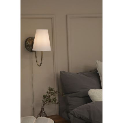 Markslöjd 108908 - Sieninis šviestuvas AMAR 1xE14/40W/230V baltas/žalvarinis