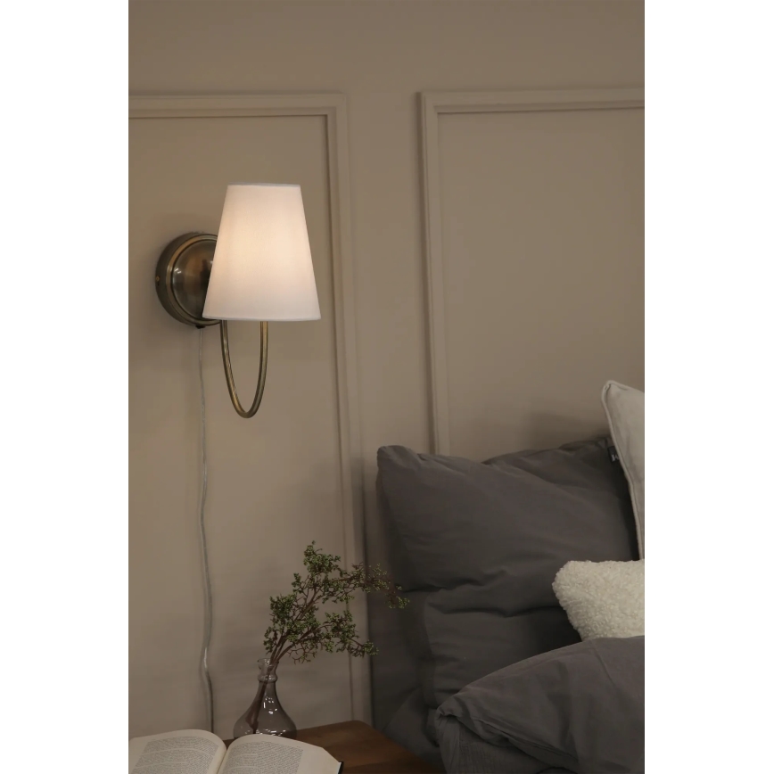 Markslöjd 108908 - Sieninis šviestuvas AMAR 1xE14/40W/230V baltas/žalvarinis