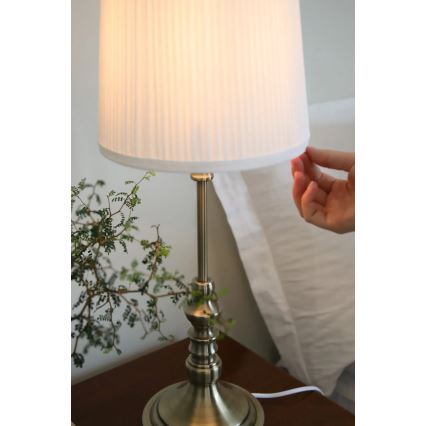 Markslöjd 108970 - Stalinis šviestuvas NOBLE 1xE14/40W/230V 66 cm balta/žalvaris