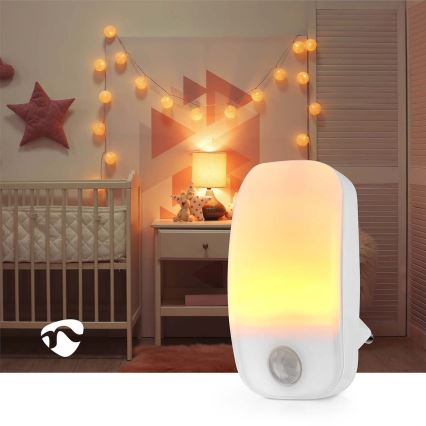 LED Orientacinė lemputė su judesio ir prieblandos jutikliu LED/0,55W/230V balta