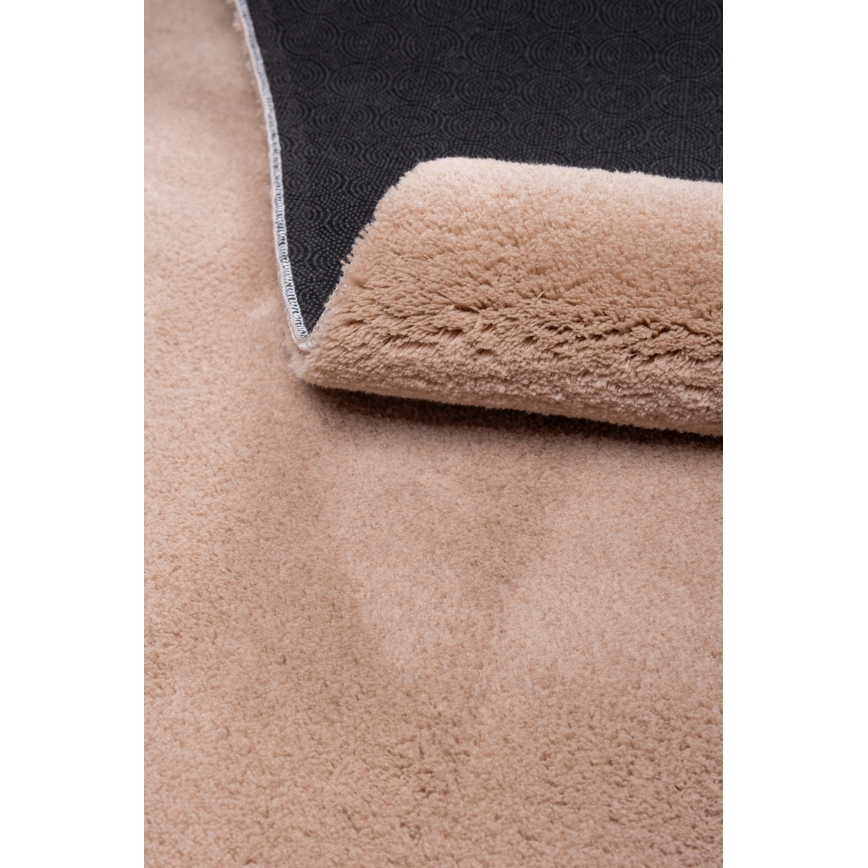 Neslystantis kilimas LOREN 120x170 cm smėlio spalvos
