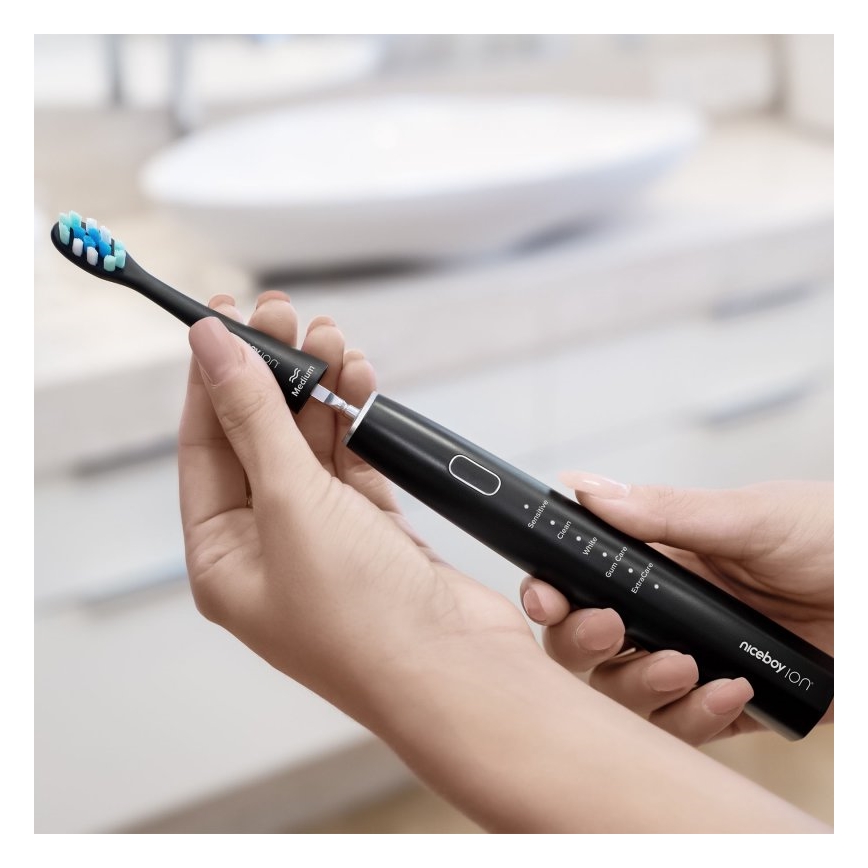 Niceboy ION Sonic - Sonic dantų šepetėlis 800 mAh IPX7 juoda