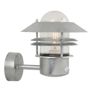 Nordlux - Lauko sieninis šviestuvas su jutikliu BLOKHUS 1xE27/60W/230V IP54