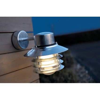 Nordlux - Lauko sieninis šviestuvas VEJERS 1xE27/60W/230V IP54 sidabrinis
