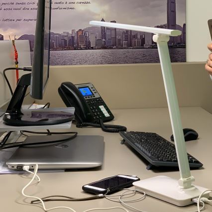 ONLI - LED Reguliuojama jutiklinė stalinė lempa su USB portem DESKI LED/7W/230V 4000K balta