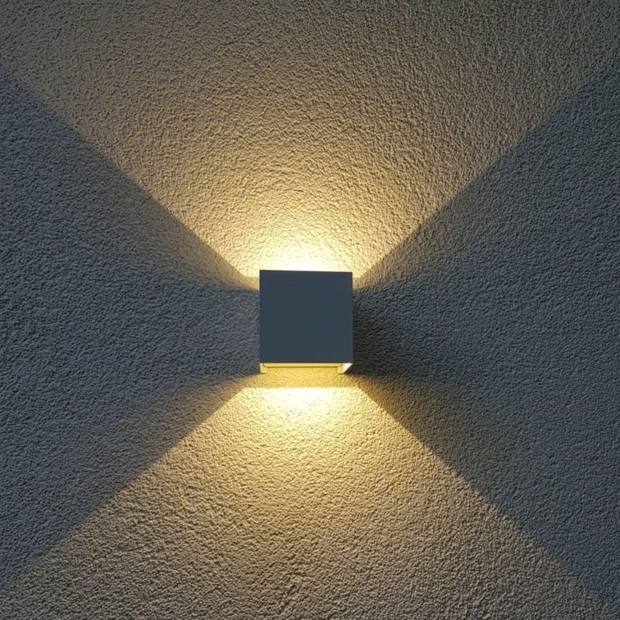 LED sieninis lauko šviestuvas CUBE 2xLED/3W/230V IP54 balta