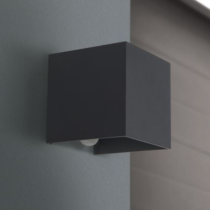 LED Lauko sieninis šviestuvas su judesio ir prieblandos jutikliu CUBE-S LED/13W/230V IP54 antracitas