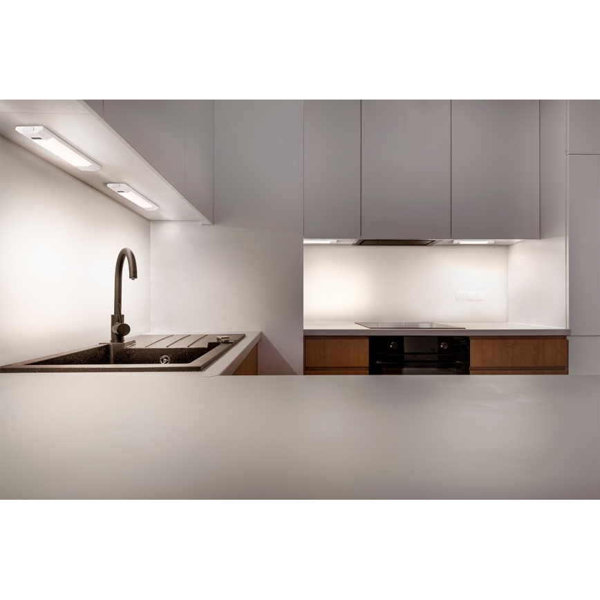 Osram - Dimeriuojamas po spintelėmis montuojamas LED šviestuvas su judesio jutikliu LINEAR EDGE LED/4W/230V 3000/4000/6500K 30 cm balta