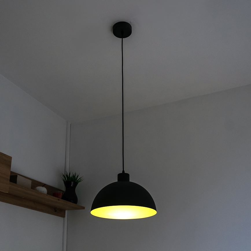 Pakabinamas šviestuvas ant laido VESPER 1xE27/15W/230, skersmuo 18 cm, juoda/auksinė