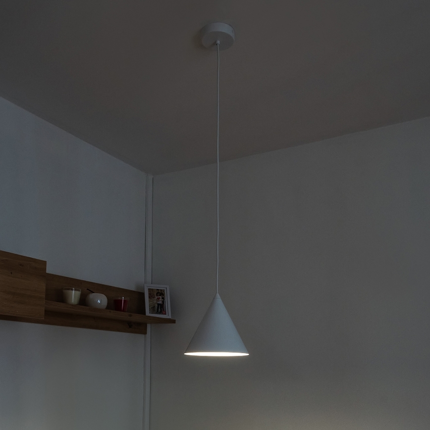Pakabinamas šviestuvas ETNA II su laidu 1xE27/15W/230V, Ø 18,5 cm, baltas