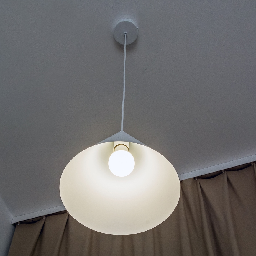 Pakabinamas šviestuvas su laidu ETNA II 1xE27/15W/230V Ø 25 cm, baltas