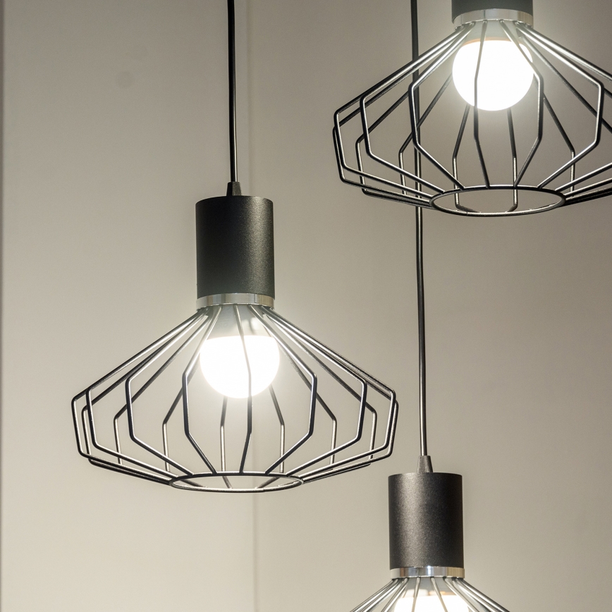 Pakabinamas šviestuvas su laidu SOLANO 3xE27/15W/230V juodas/blizgus chromas